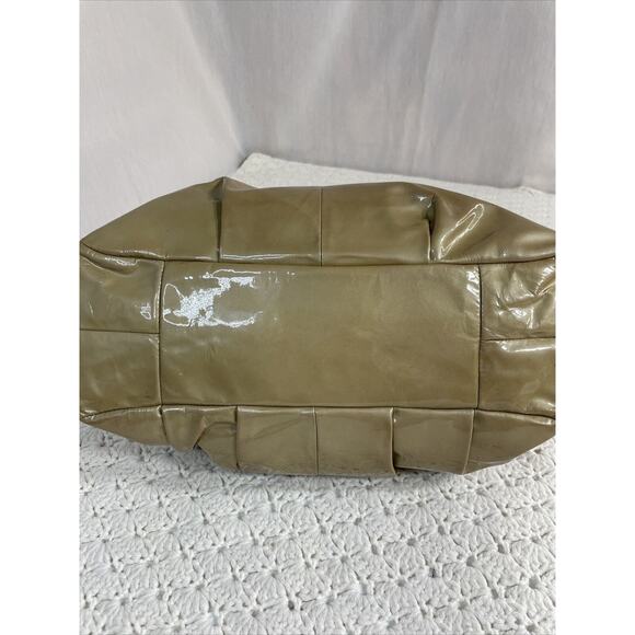 Coach Madison Maggie GOLD Patent Leather Shoulder HOBO Bag K1169-18760 - Picture 4 of 16